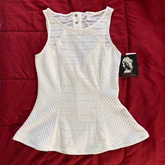 Marilyn Monroe NWT Off White Armless Peplum Top S - Picture 12 of 15